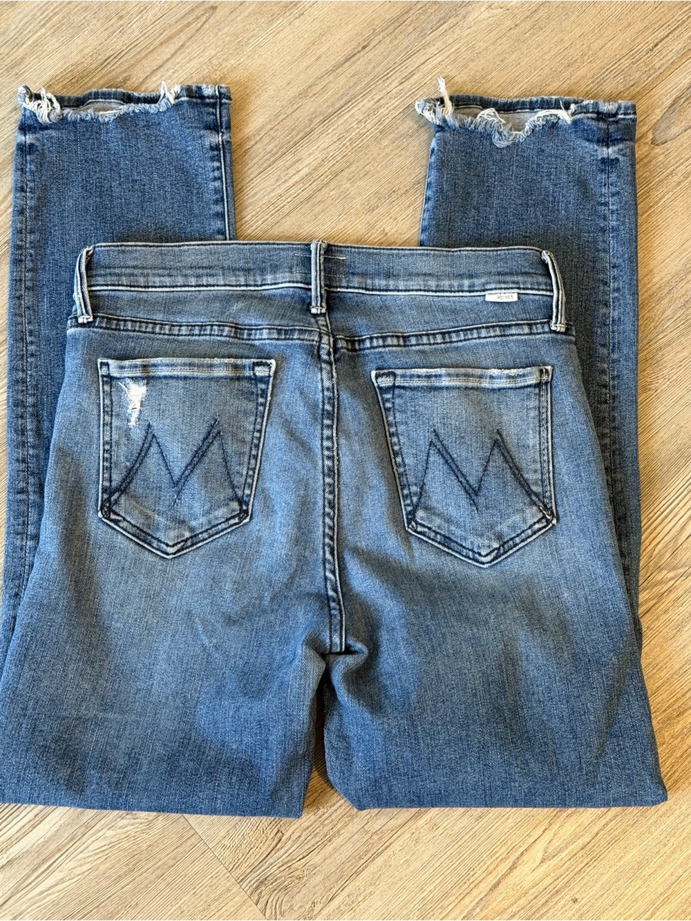 Mother The Rascal Ankle Chew Jean